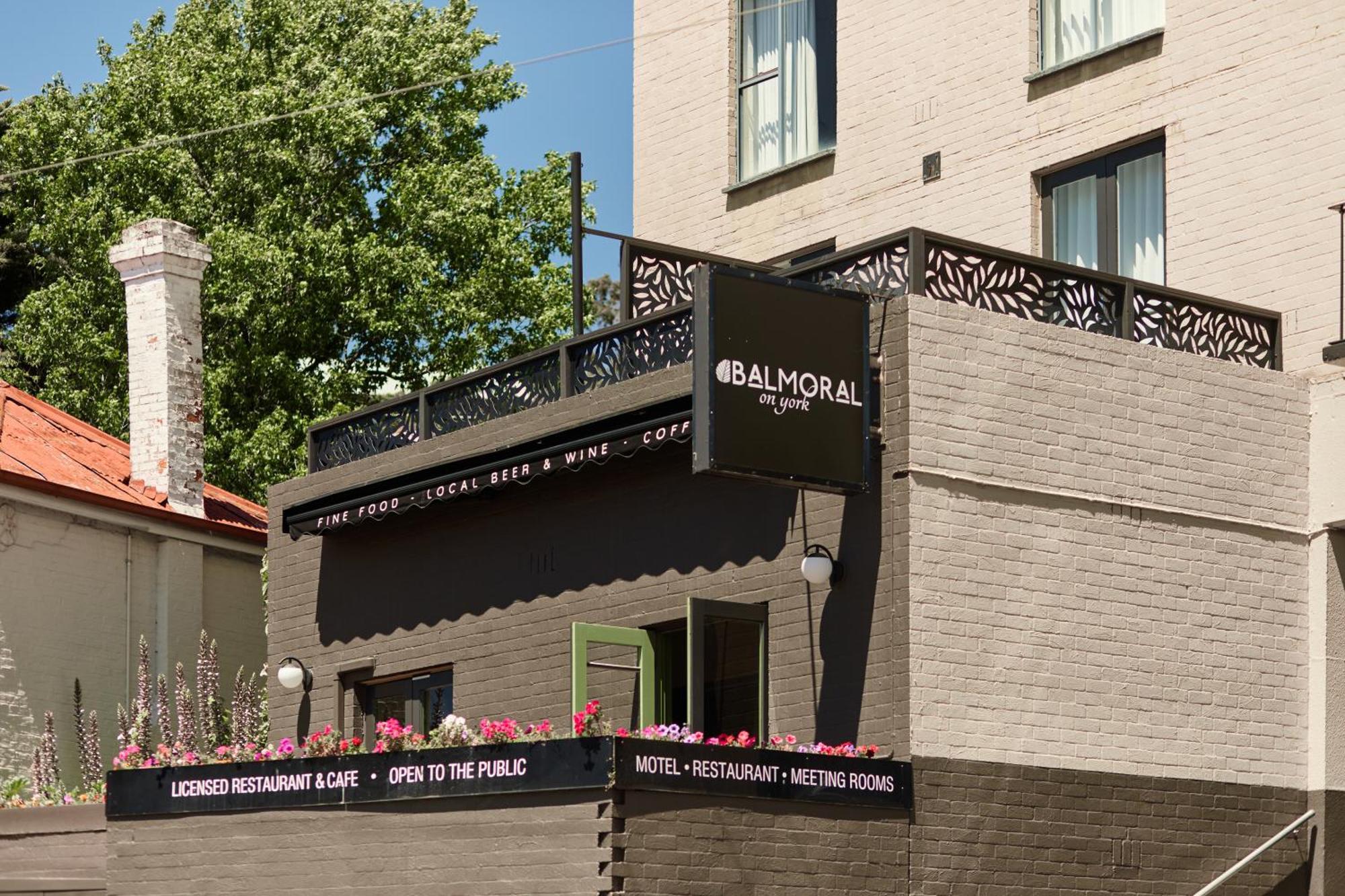 Balmoral On York Hotel Лонсестън Екстериор снимка