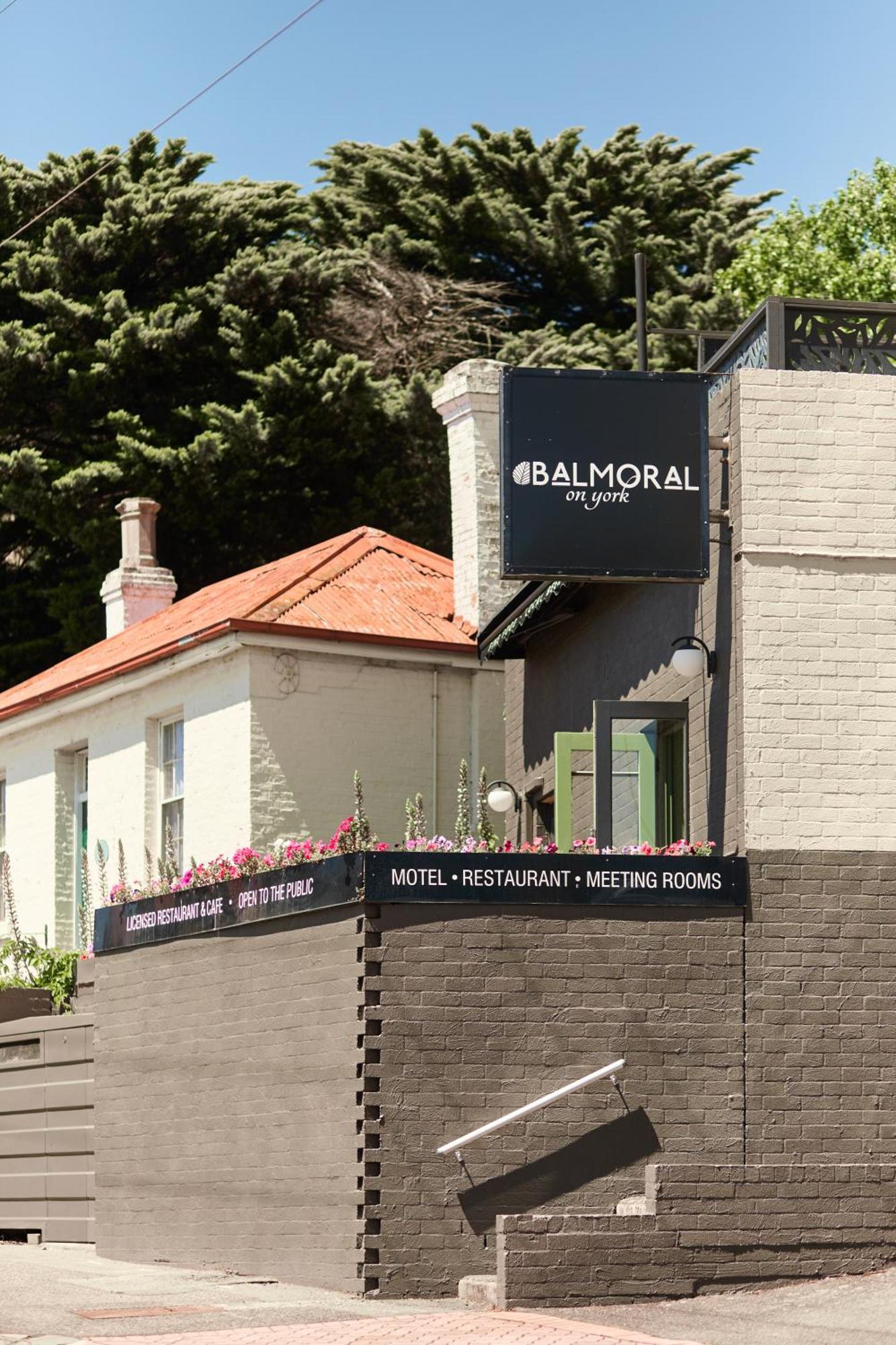 Balmoral On York Hotel Лонсестън Екстериор снимка