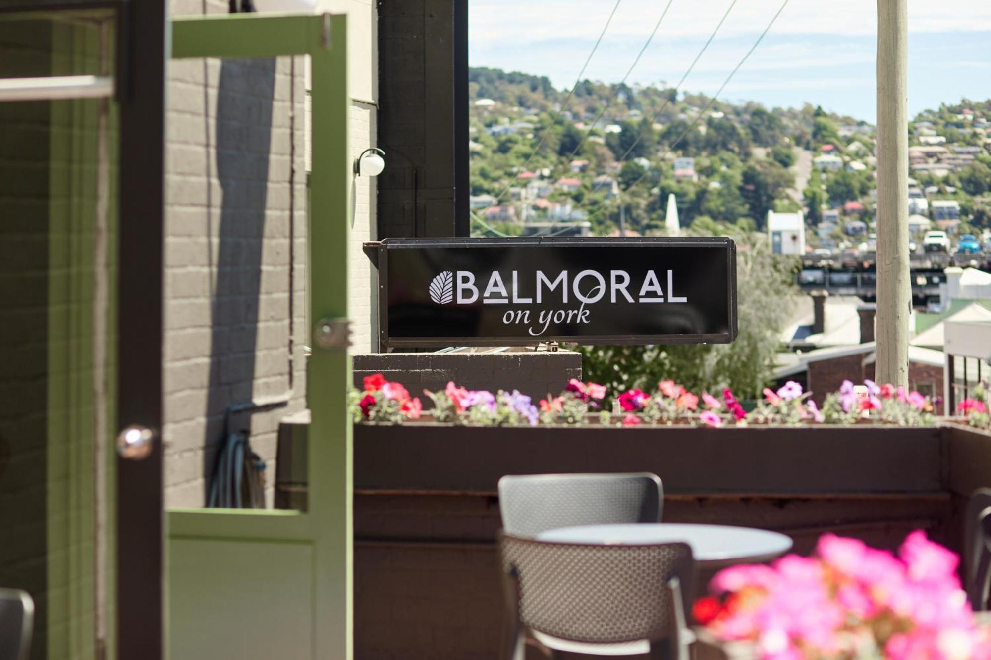 Balmoral On York Hotel Лонсестън Екстериор снимка
